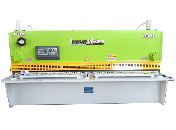 QC11K系列液压闸式剪板机63200mm